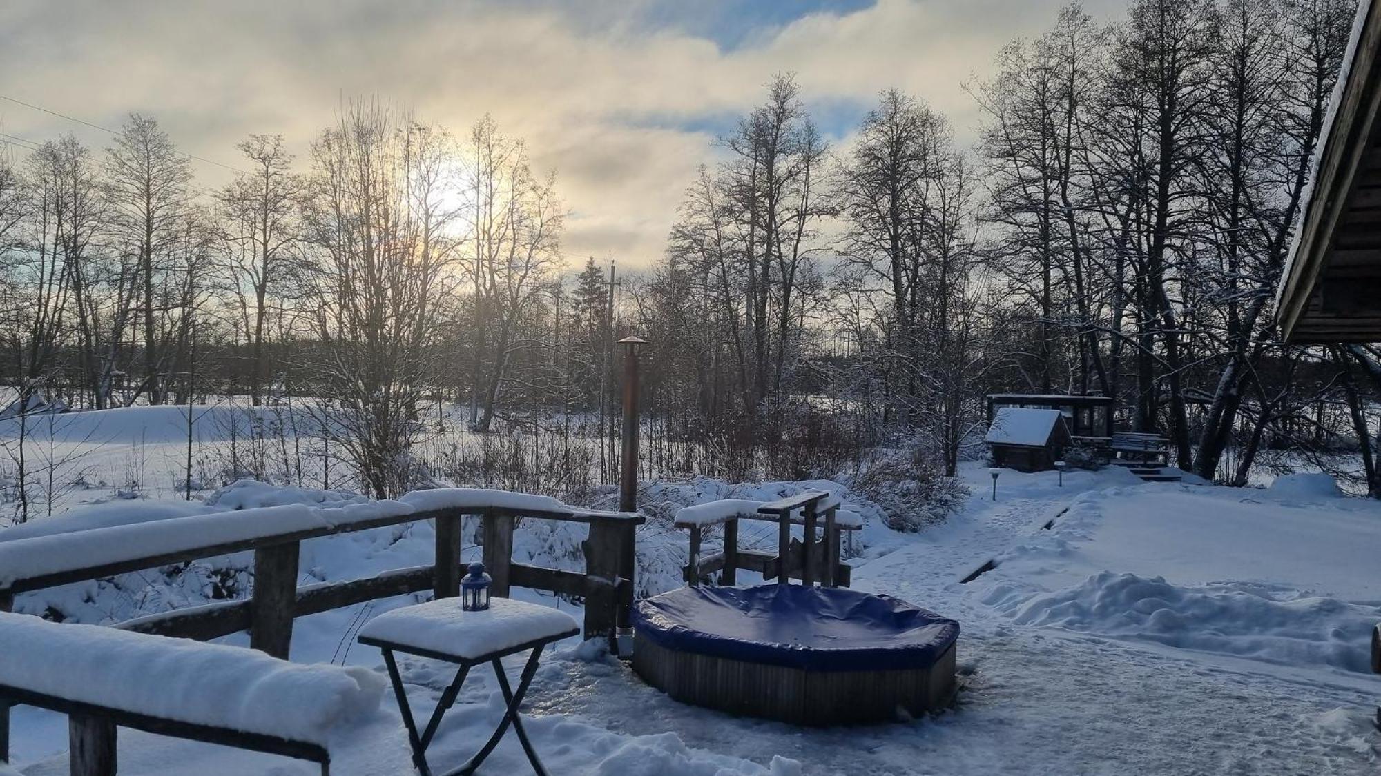 Villa Kivikoski Pyhtaa Kültér fotó